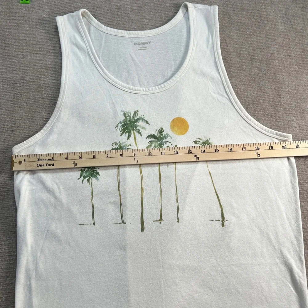 Old Navy Mens Tank Top Bundle Size Large Red Blue Stripe Palm Tree Graphic 2pk